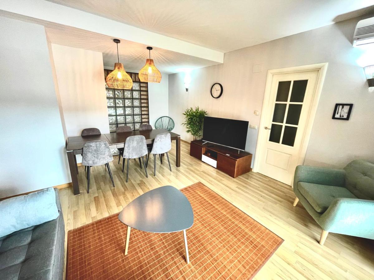 Seahomes Vacations, Fenals Beach&Chic, Pk, Top Apartment Full Equipped 료렛 드 마르 외부 사진