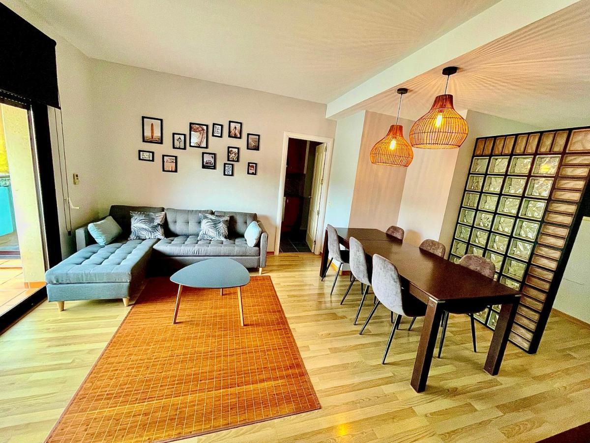 Seahomes Vacations, Fenals Beach&Chic, Pk, Top Apartment Full Equipped 료렛 드 마르 외부 사진